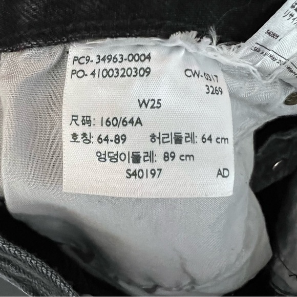 Levi’s Skirt Women Size 25 Jean Black Denim Distressed Cut Off Button Fly B7 - Picture 12 of 12